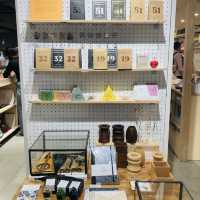 【渋谷】HIGHTIDE STORE - ポップ雑貨からレトロ雑貨まで揃う素敵空間 -