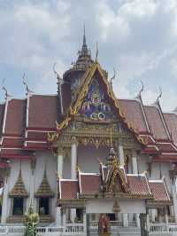 ทำบุญ ให้อาหารปลาที่วัดโบสถ์บน 🙏🏻
