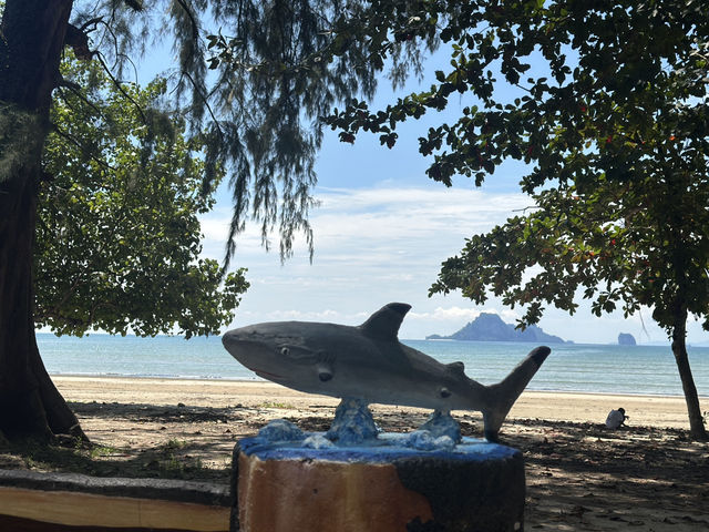 เที่ยวหาดนพรัตน์ธารา … สวย สงบ บรรยากาศดี 🌊