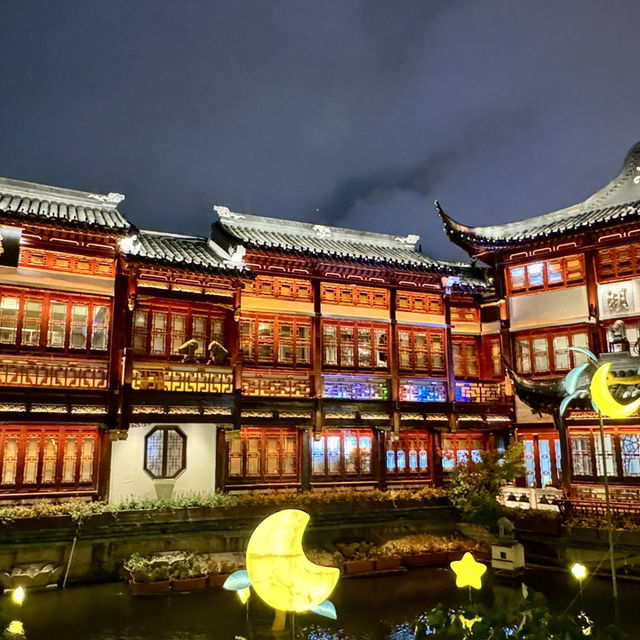 上海の豫園商城は昼と夜どちらも楽しめる観光地だった！