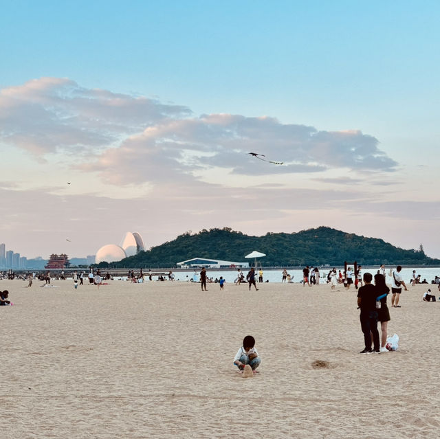 Beautiful beach days in Zhuhai ❤️ 