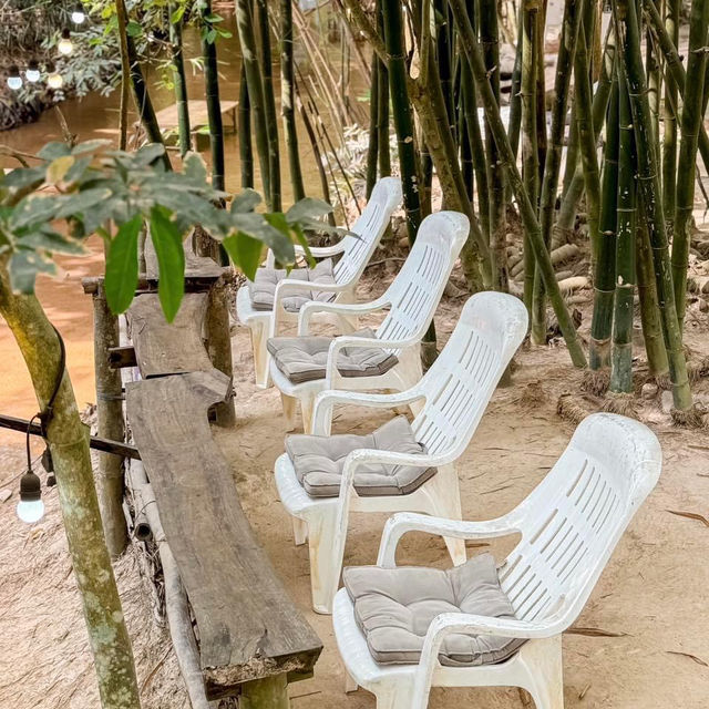 คลองหลังบ้าน Cafe camp