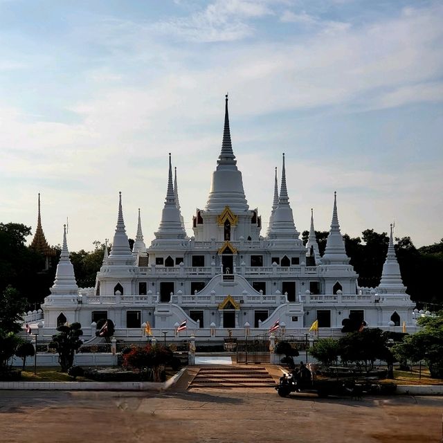 วัดอโศการาม ที่เที่ยวใกล้กรุงฯ ไหว้พระ ขอพร