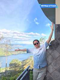 Hotel with amazing view of Lake Toba 