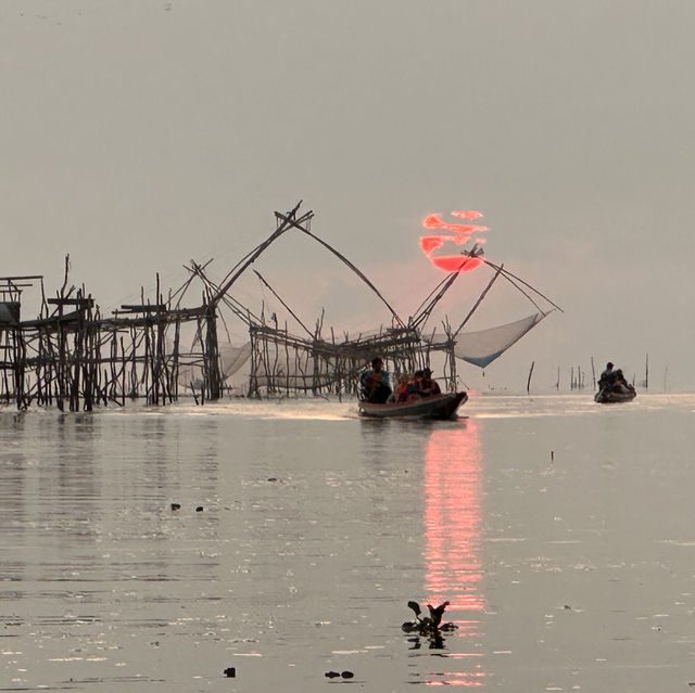 Lotus Paradise: Exploring the Beauty of Thale Noi in Phattalung!