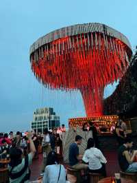 曼谷絕美高空酒吧：Tichuca Rooftop Bar的夜生活體驗 🍹🌆