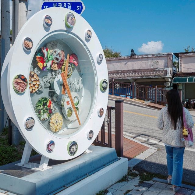 나전역 주변의 옛스러운 골목길