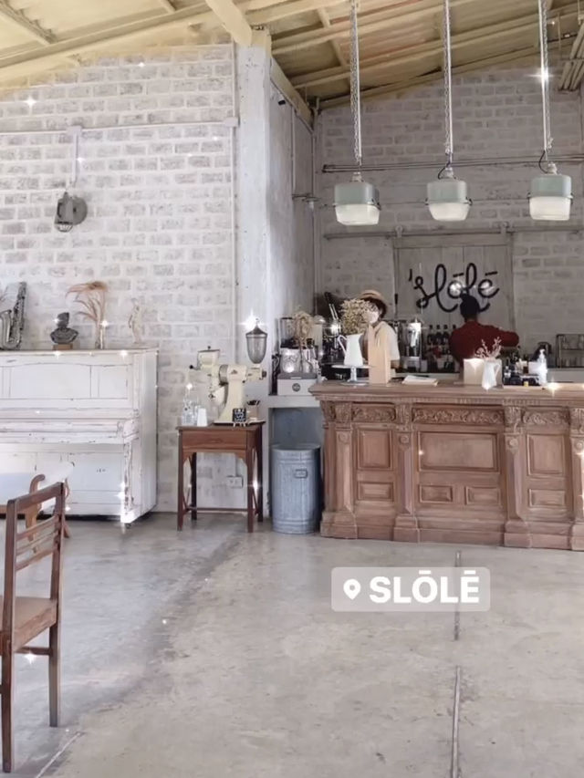 Slole Cafe & Garden📷📹