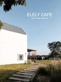 Elely Cafe' คาเฟ่น่ารักๆ ริมแม่น้ำปิง 🍀🏠