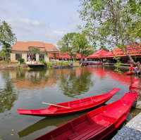 ตลาดน้ำหัวหินสามพันนาม
