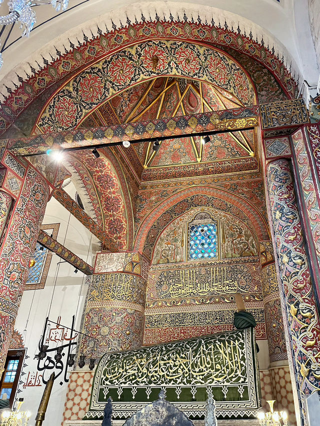 【トルコ　コンヤ：メヴラーナ博物館】