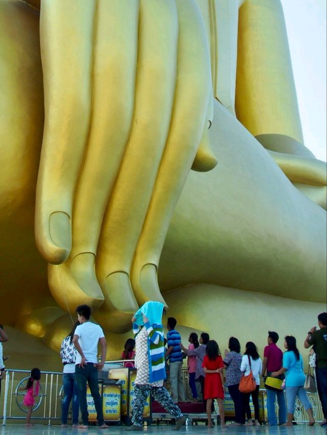 วัดม่วง จ.อ่างทอง