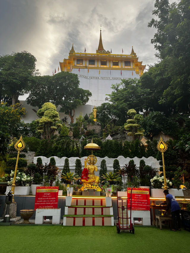 The Golden Mount & Wat Saket in Bangkok