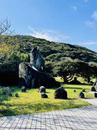 まるでラピュタの世界！東京都新島の秘境・親水公園がSNSで話題沸騰中！