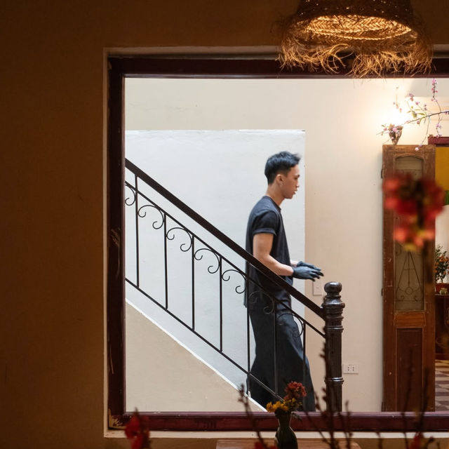 HANOI NEIGHBORS