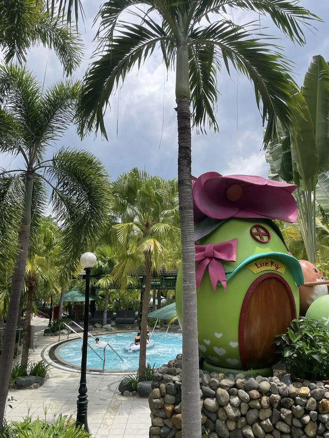 100 Egg Theme Park