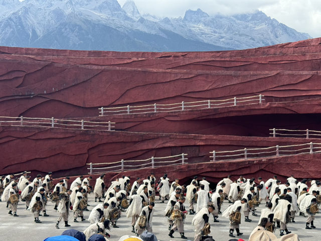 Be immersed with the cultural performance of Impression of Lijiang in this guide