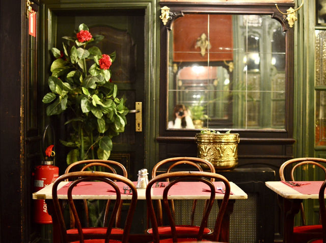FALSTAFF – A Classic Belgian Dining Experience in Brussels