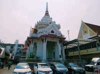 泰國曼谷市中心湄南河畔著名古跡皇家寺廟：Wat ChakkrawatRachawat Woramahawihan，適合打卡拍照📸冥想 