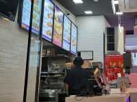  fun BD  dining experience with friends at Taco Bell