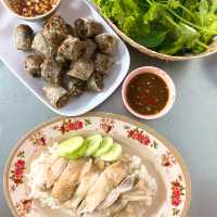 มุกดา ก๋วยเตี๋ยวไก่บ้าน