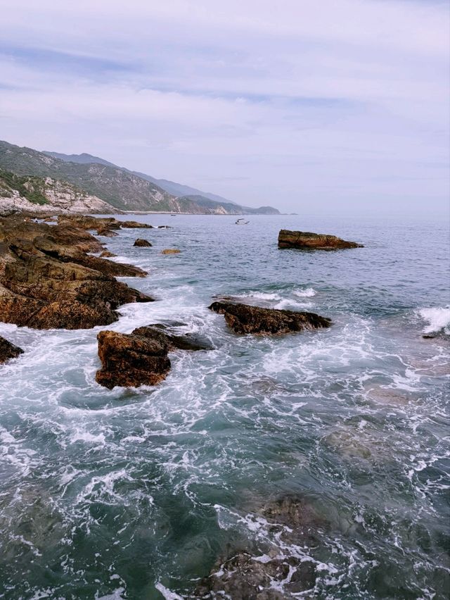 一個可以看山看海的美麗天文台景點：深圳市天文台。適合打卡拍照📸