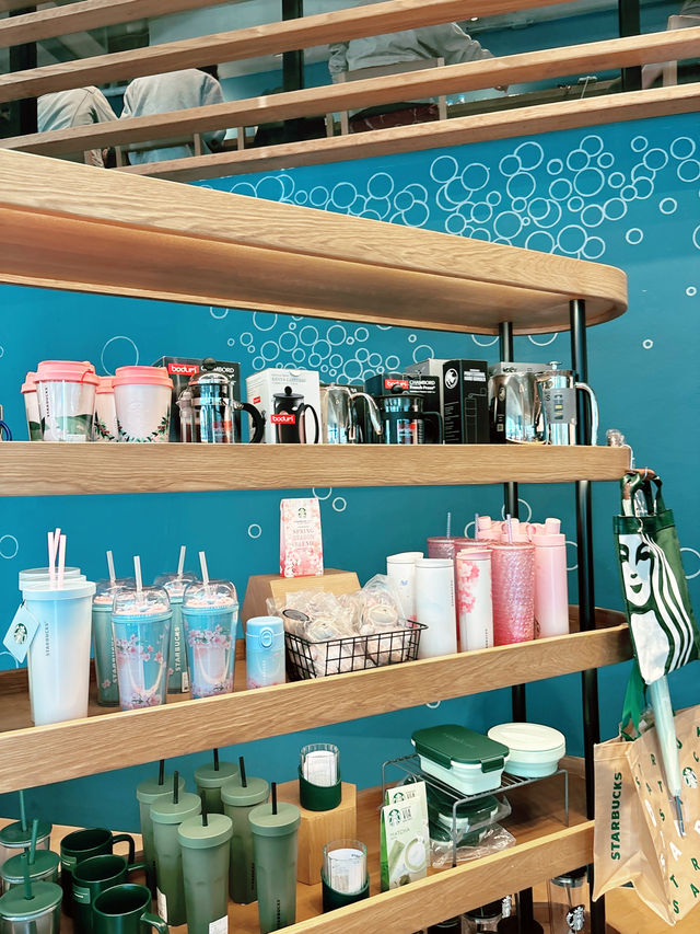 Starbucks - Design Village