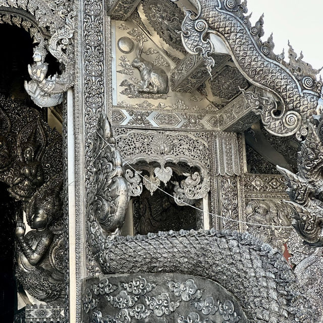 พาชมความงดงาม โบสถ์เงินหลังแรกของโลก