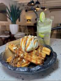 A Chic Retreat at The Replacement - Lodge & Kitchen, Johor Bahru