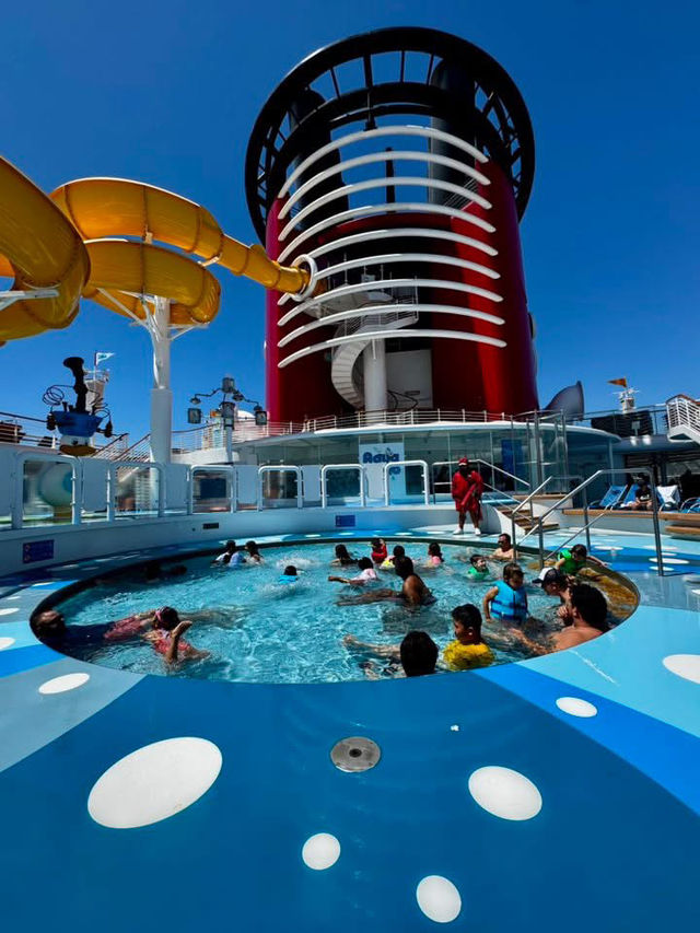 An Enticing Adventure Onboard the Disney Cruise 🚢✨
