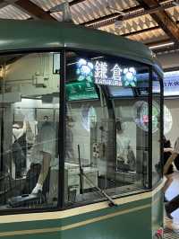 【鎌倉】江ノ電鎌倉駅の可愛い車止め 年6回の模様替えも見もの