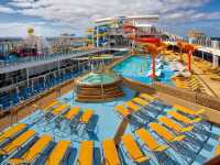 "Wonder of the Seas: The Ship That Feels Like a Dream (And Maybe a Lite Hangover)" 🌟🚢🍹  