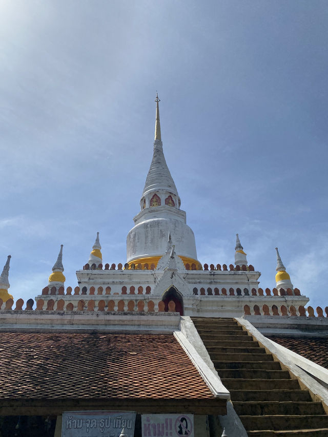 แวะเที่ยววัดพะโคะ