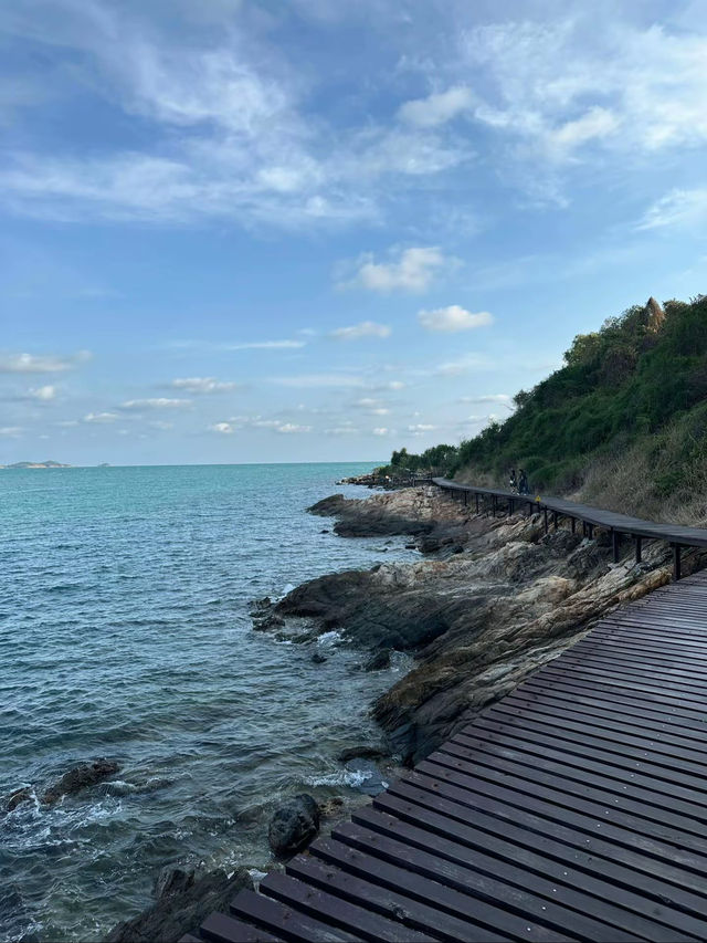 เขาแหลมหญ้า จ.ระยองงง 🌊