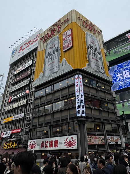 大阪地鐵長堀鶴見綠地線｜水色軌道上的都市綠洲與地下藝術巡禮