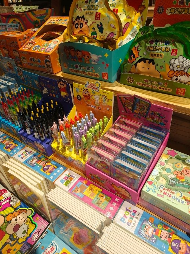 A Wholesome Wonderland for Stationery & Toy Lovers