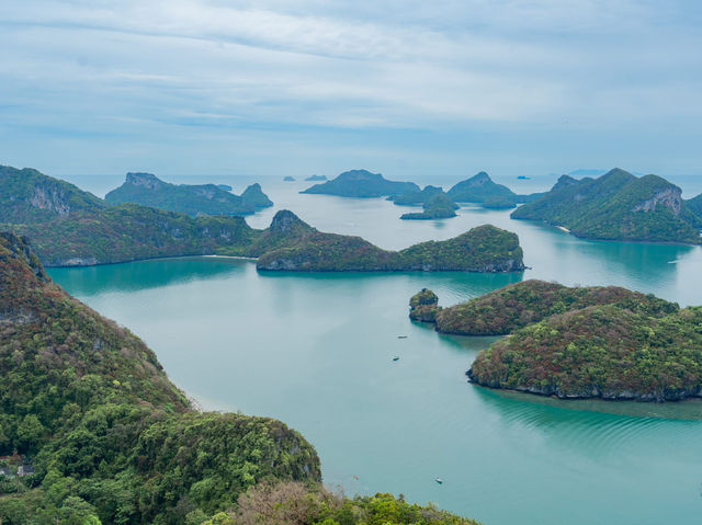 ผาจันทร์จรัส หมู่เกาะอ่างทอง 🏝️🌊