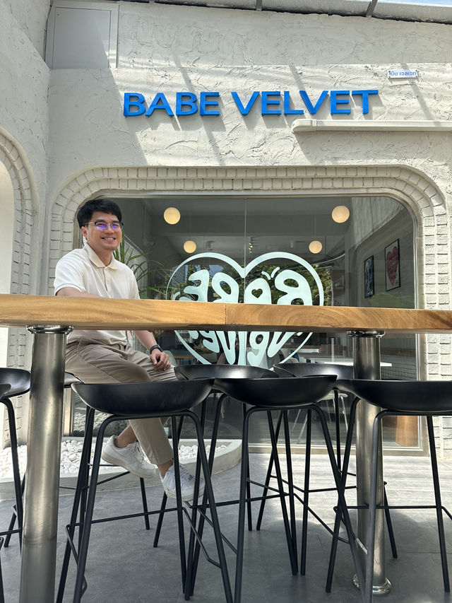  Babe Velvet Cafe