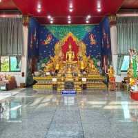 สักการะหลวงพ่อนรสิงห์และหลวงปู่หร่ำ เกสโร