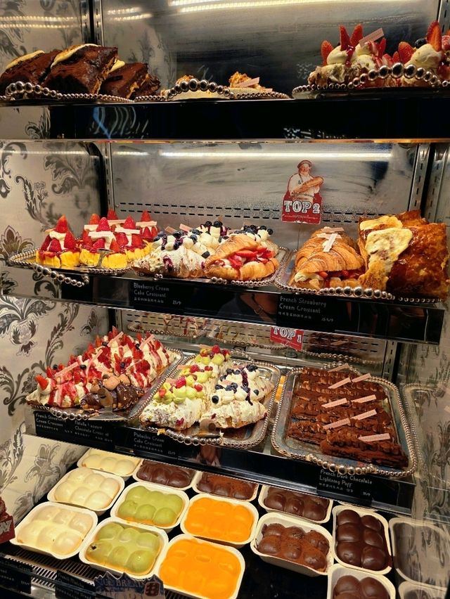 พามาเติมความหวานที่ BUTTERFUL & CREAMOROUS 🥯