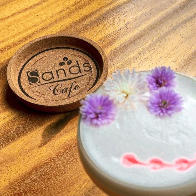 "Sands Cafe Pattaya" คาเฟ่บรรยากาศดีริมทะเลพัทยา