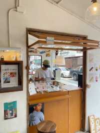 ร้านกาแฟเล็กๆลับๆ ที่ได้วิวกับเจดีย์หลวง