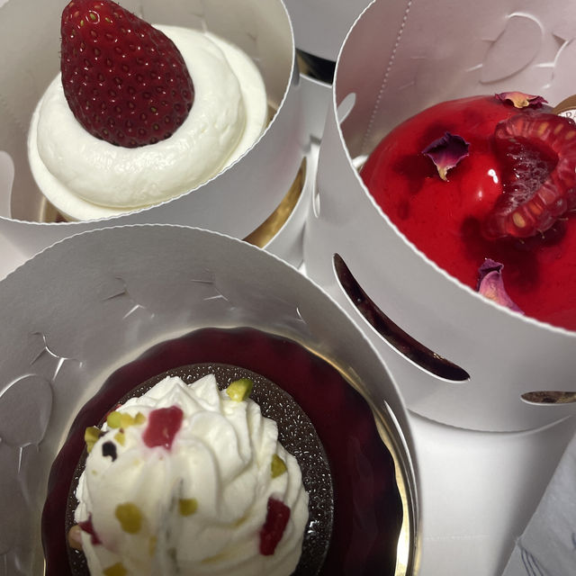 【埼玉/大宮🇯🇵】コロッとかわいいケーキ🍰 氷川の杜YAKUMO