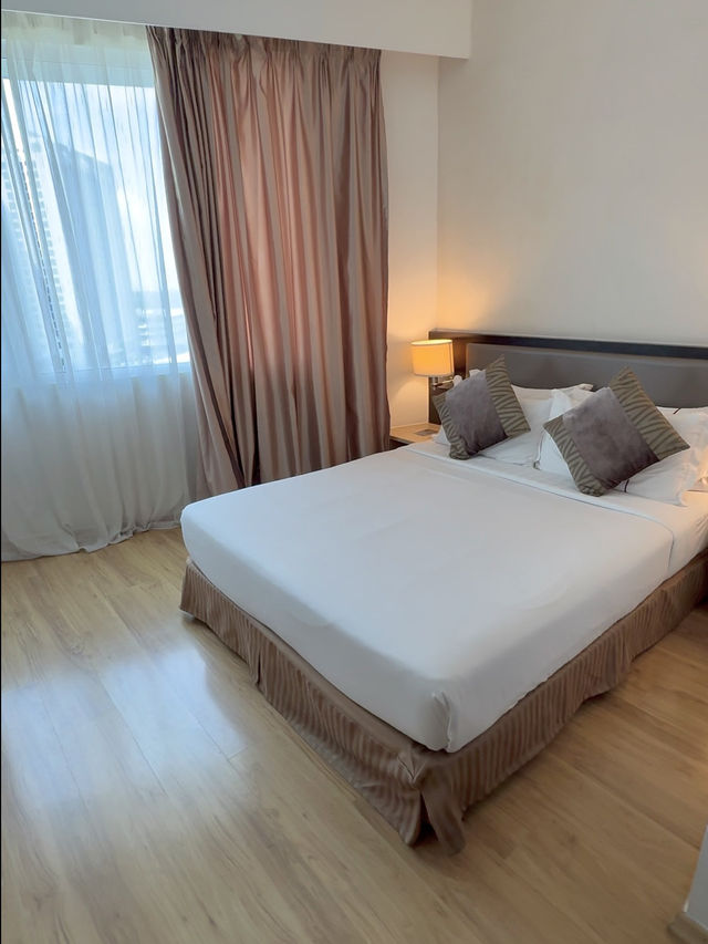 Room tour of Hotel Granada’s Deluxe Queen Room - Clean & Comfortable Stay