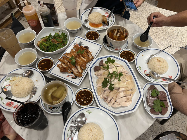 🐓 A Singaporean Take: Go Ang Chicken Rice—Close, But Not Quite