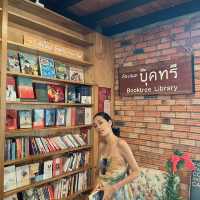 Booktree Library & Café คาเฟ่+ร้านหนังสือ ภูเก็ต