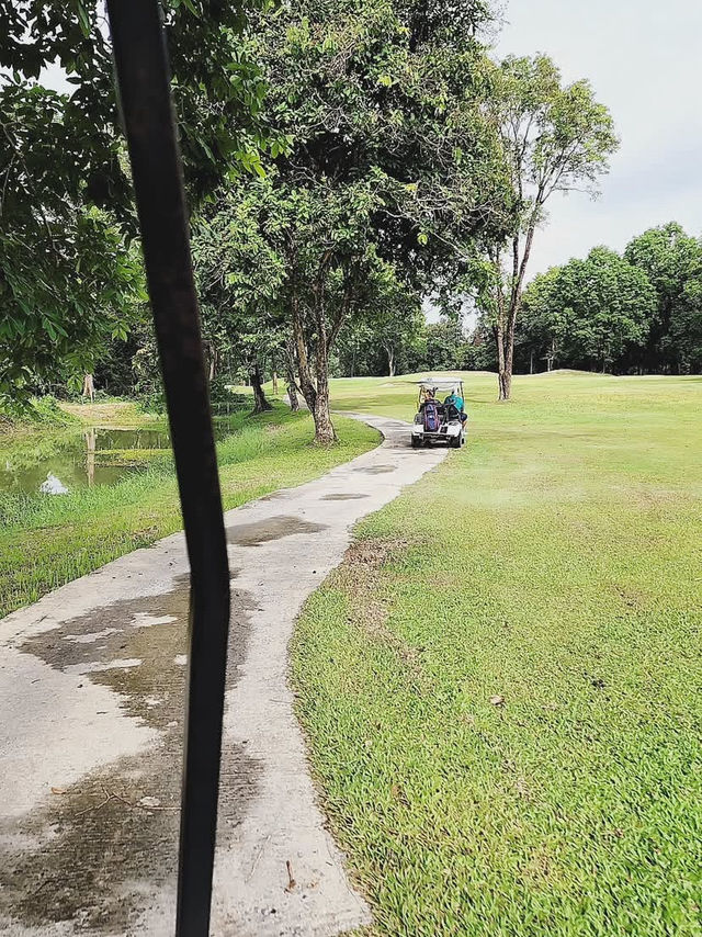 Hillside golf and country club