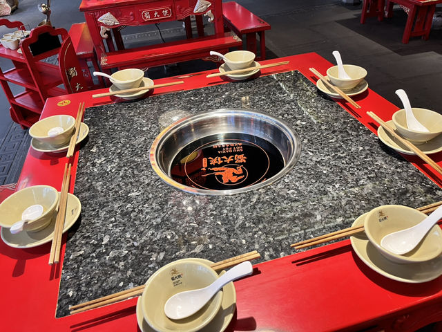🔥🫕 Sichuan Spice at the Top! Dining at 蜀大侠 Hotpot – Genting Highlands 🏔️