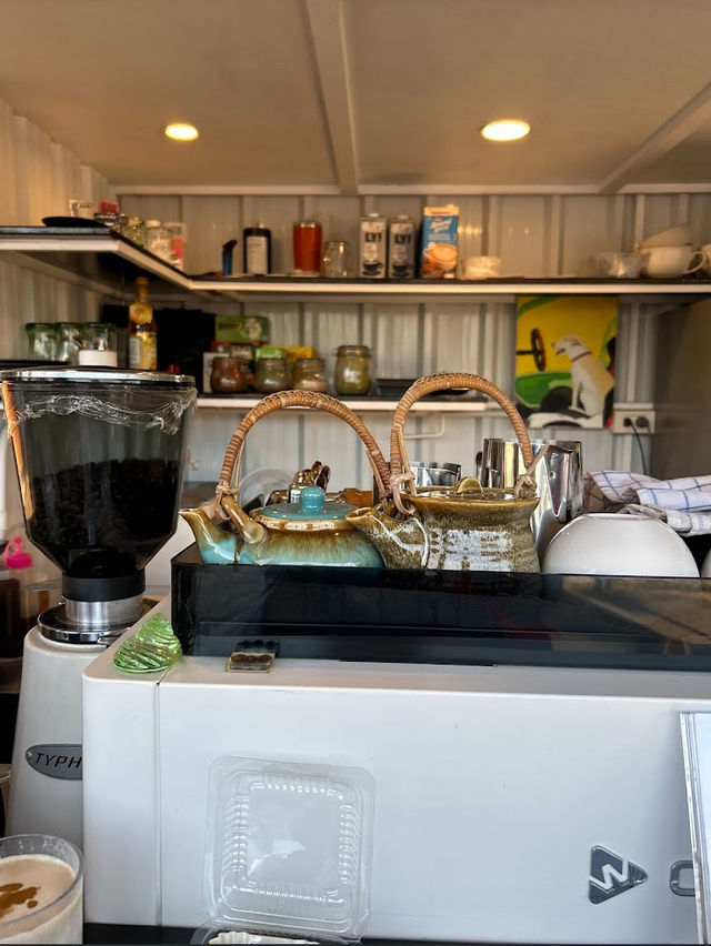 Izzy's: Koh Samui's Coffee Hub