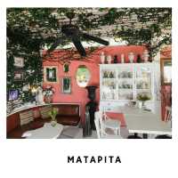 🪴 คาเฟ่ชาและขนมในสวนริมหาด: Matapita
